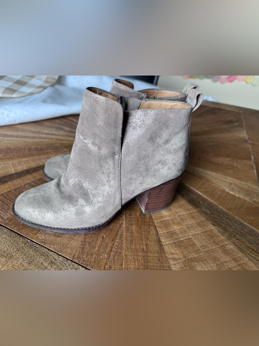 Sofft Taupe Suede Metallic Shine Ankle Booties Size 7